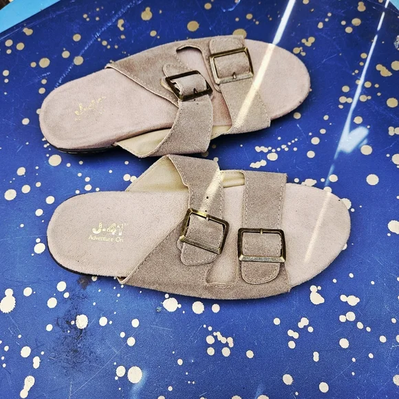 J-41 Adventure On Beige Double Buckle Sandals Women Size 7 - Picture 1 of 16